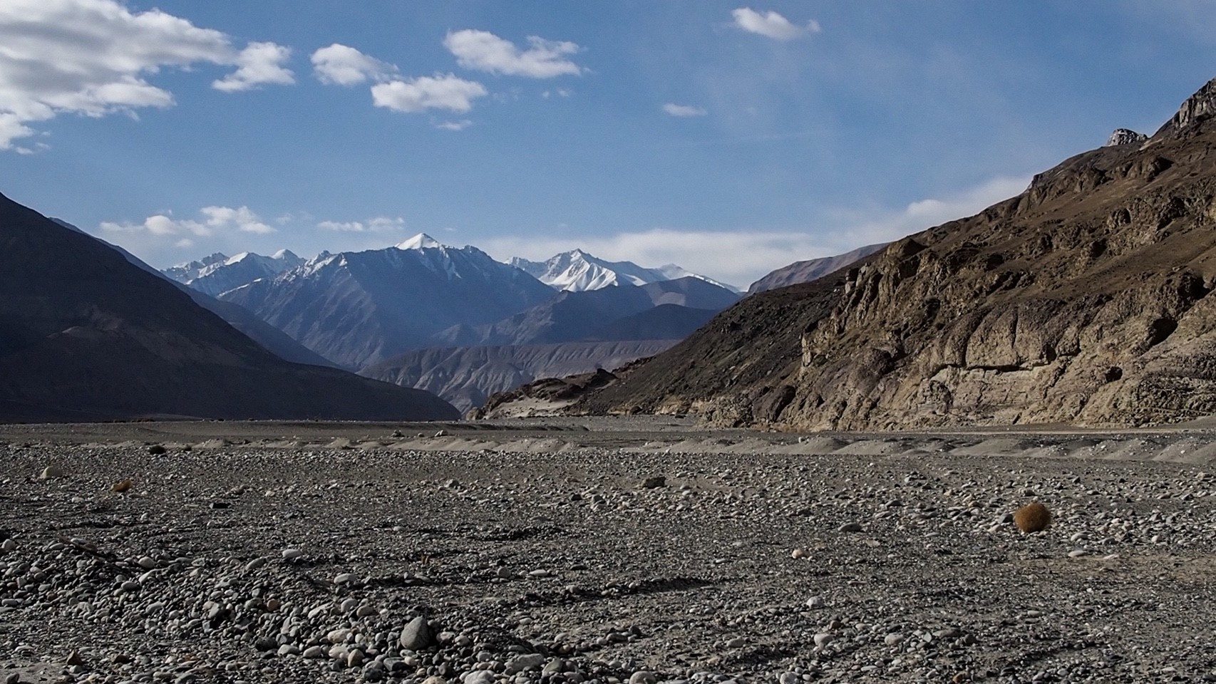 Leh - แต่งแล้ว_๑๘๐๗๑๒_0301