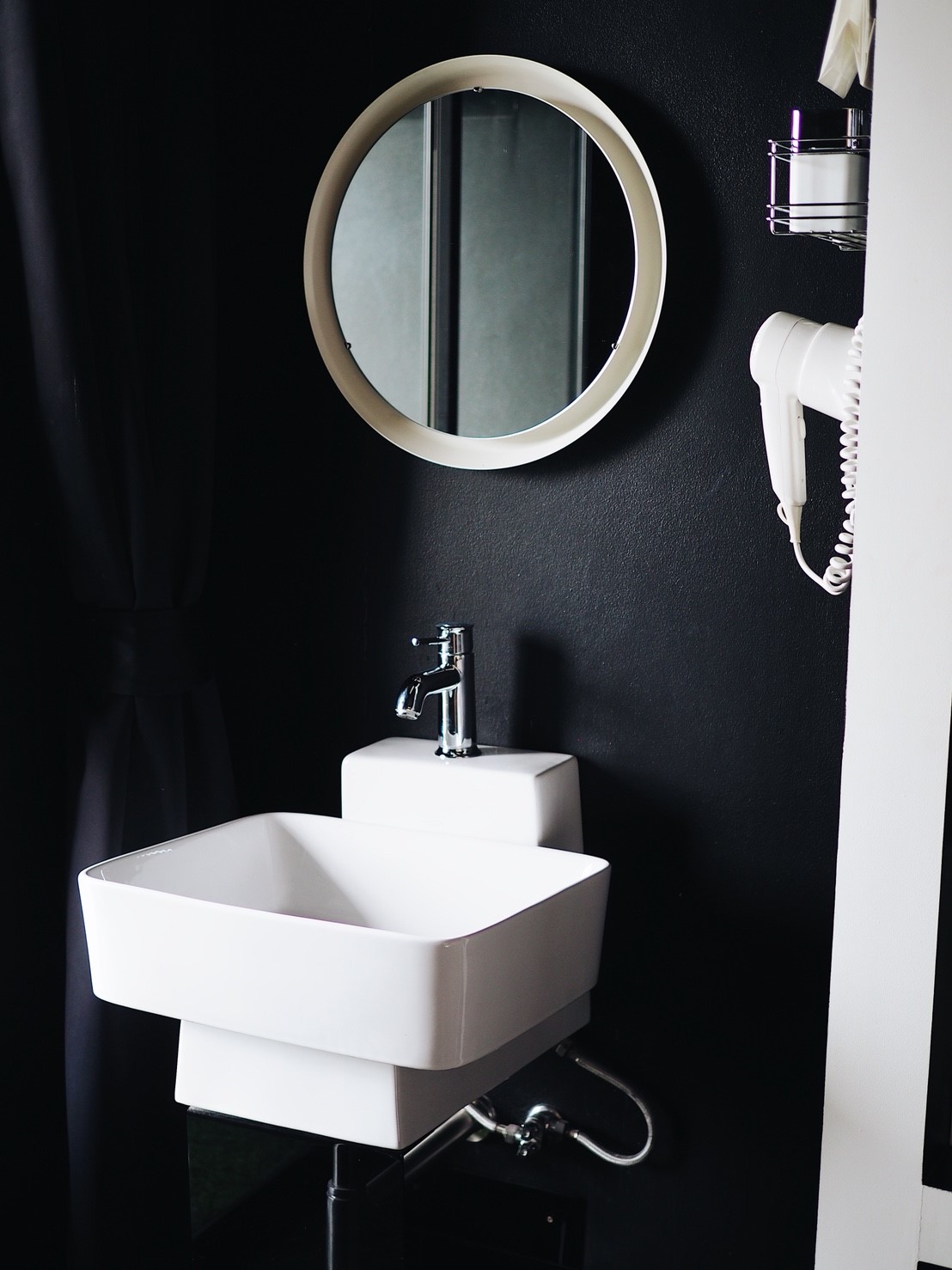 _๑๘๐๕๒๘_0010