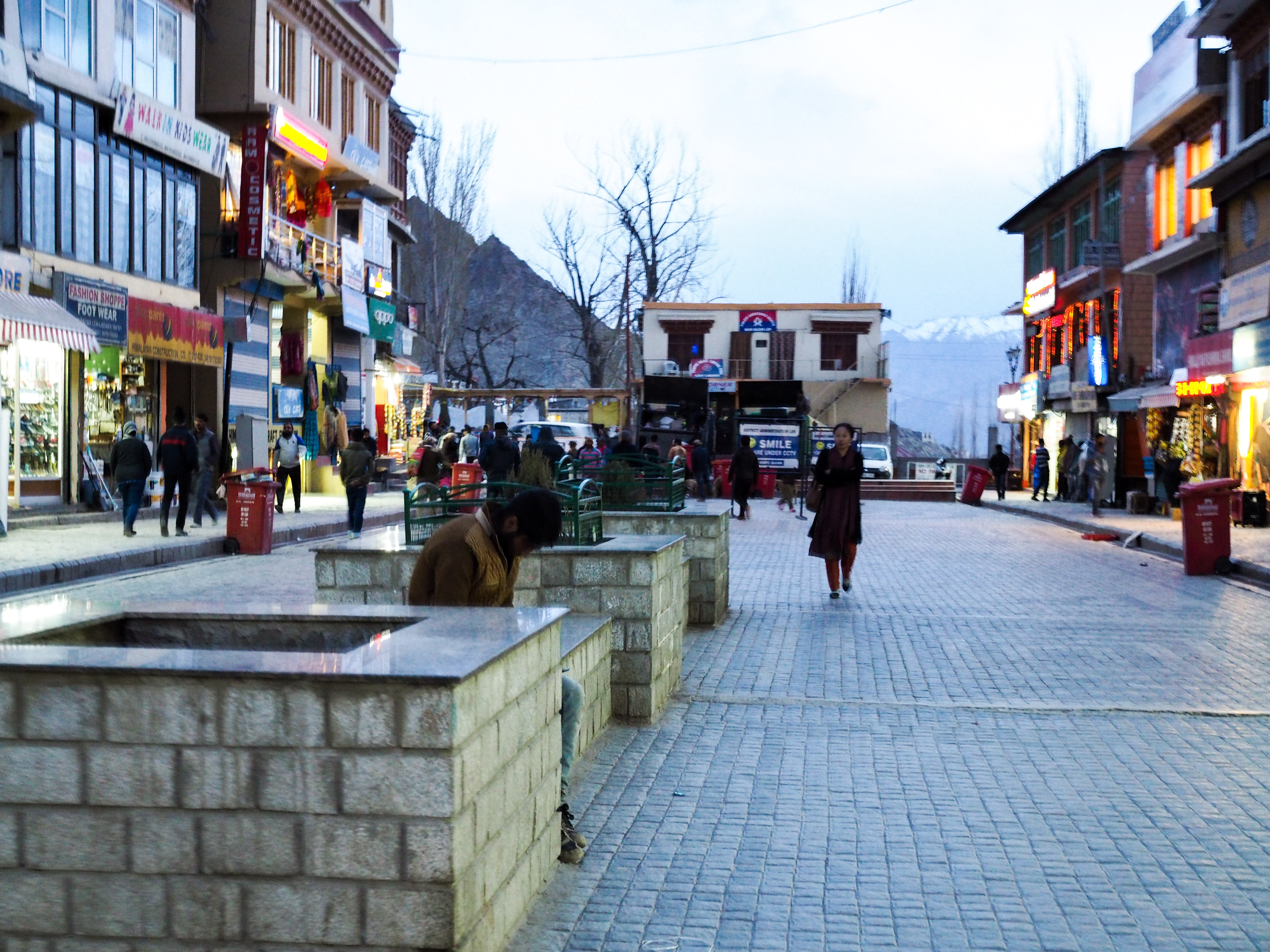 OLYMPUS DIGITAL CAMERA